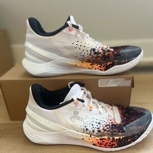 Under Armour Curry 2 FloTro Low Chef Curry White Mens Size 9.5 Basketball Shoes